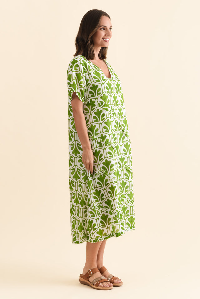 alt text|model:MJ image 4