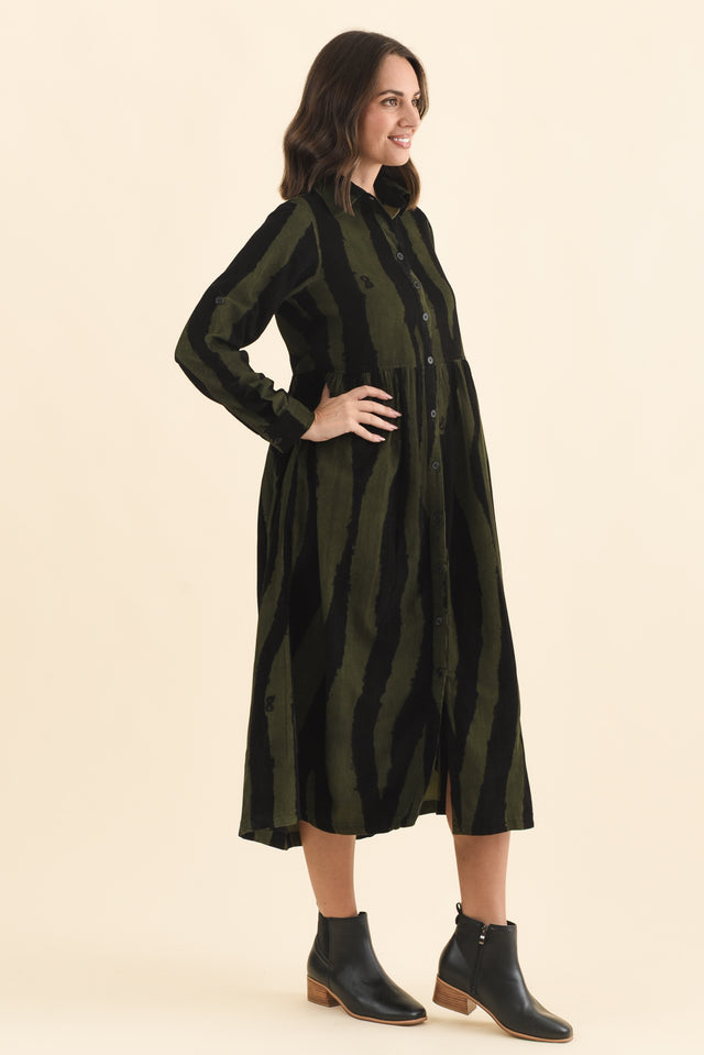 alt text|model:MJ image 3