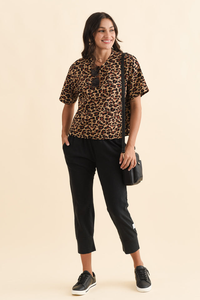 Fundamental Brunch Black Cotton Sweatpants,Brunette model,alt text|model:Brontie image 5