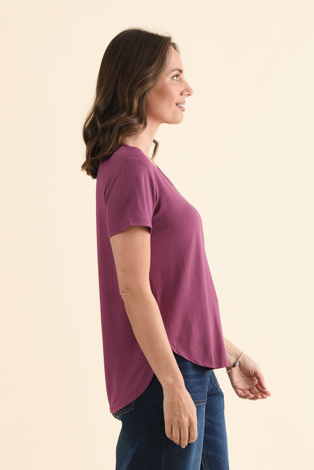 Veronica Plum Bamboo Tee,Side,Brunette model,alt text|model:MJ image 3