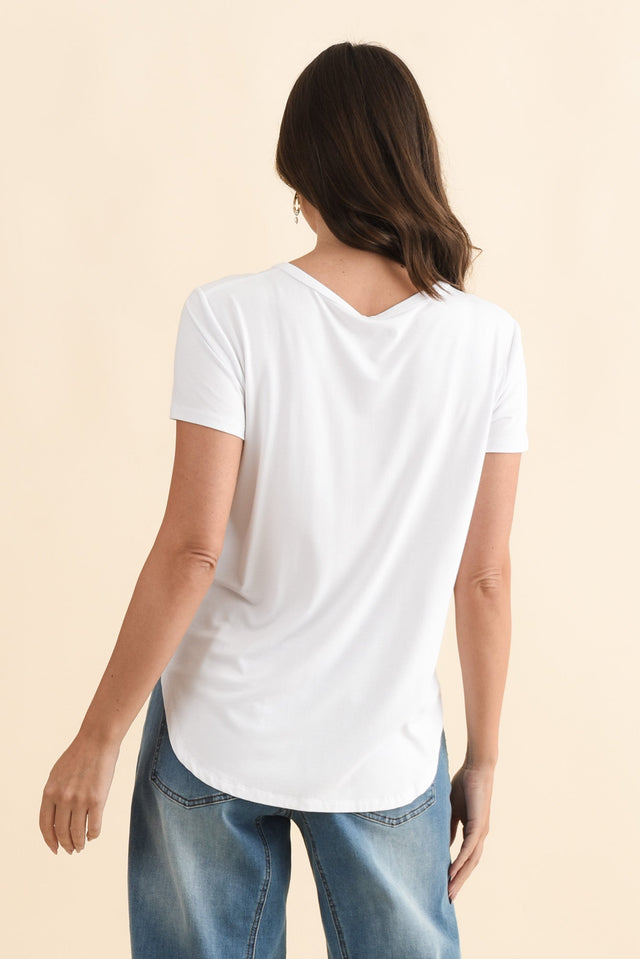 Veronica White Bamboo Tee,Brunette model,alt text|model:MJ image 7