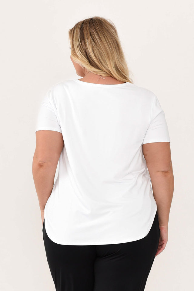 Veronica White Bamboo Tee,Blonde model,alt text|model:Caitlin image 13