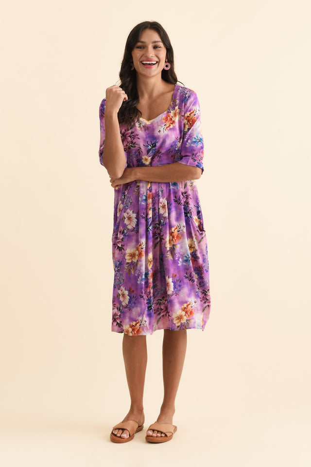 alt text|model:Brontie image 3