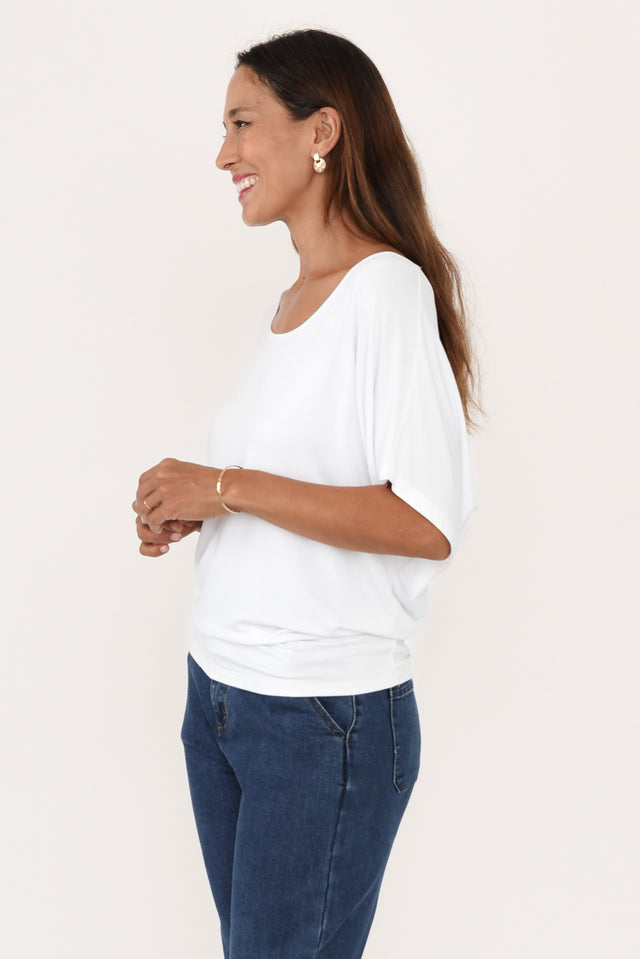 alt text|model:Cara image 6