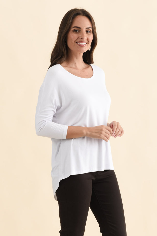 White Milan 3/4 Sleeve Top,Brunette model,alt text|model:MJ image 4