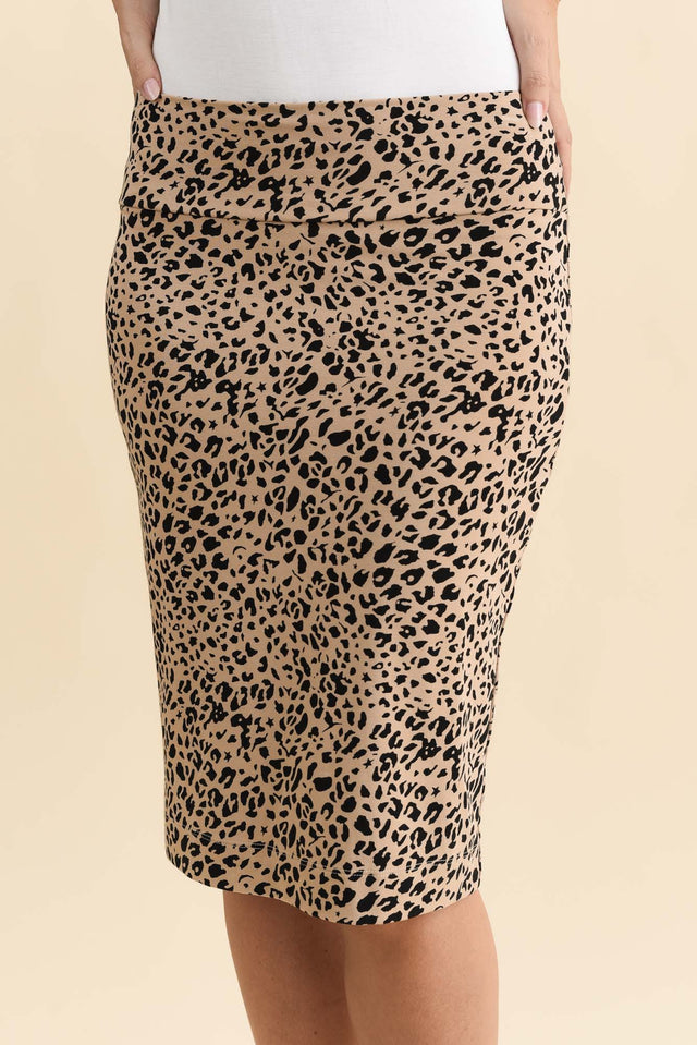 Whitney Leopard Bamboo Tube Skirt,Brunette model,alt text|model:MJ image 8