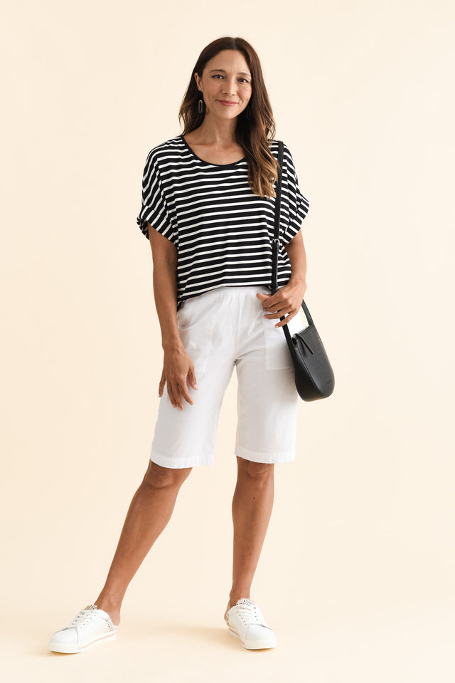 alt text|model:Cara image 4