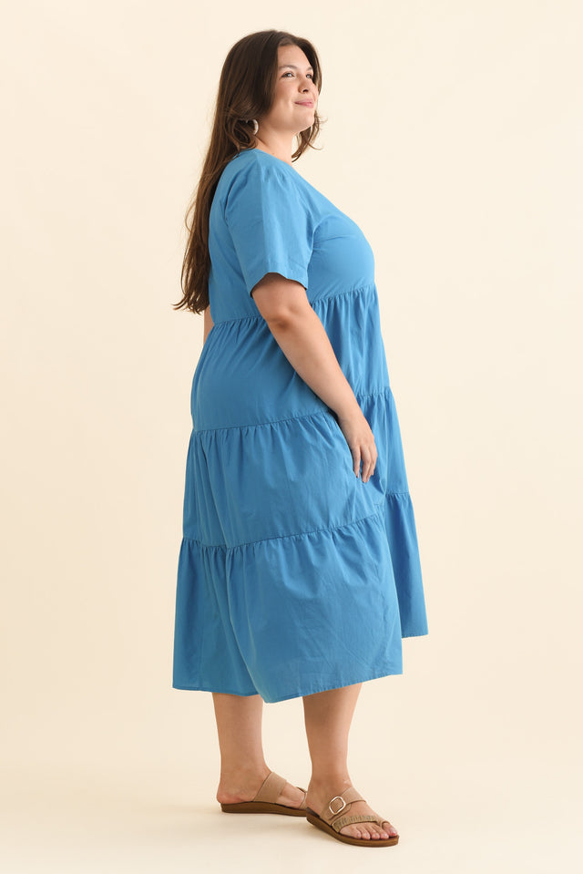 Winona Blue Cotton Button Dress,Brunette model,alt text|model:Gabby image 10