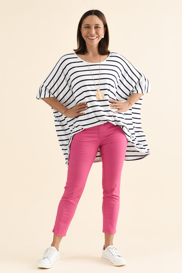 Winslet Hot Pink 7/8 Pants,brunette model,Full Outfit,alt text|model:Cara image 2