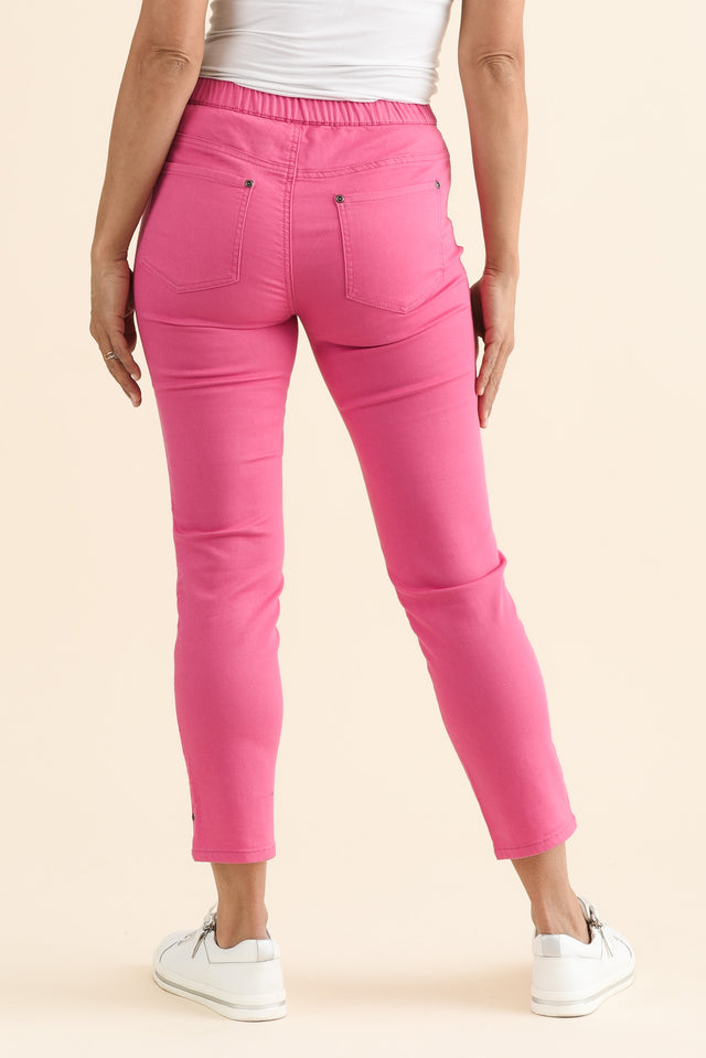 Winslet Hot Pink 7/8 Pants,brunette model,Back of Outfit,alt text|model:Cara image 4