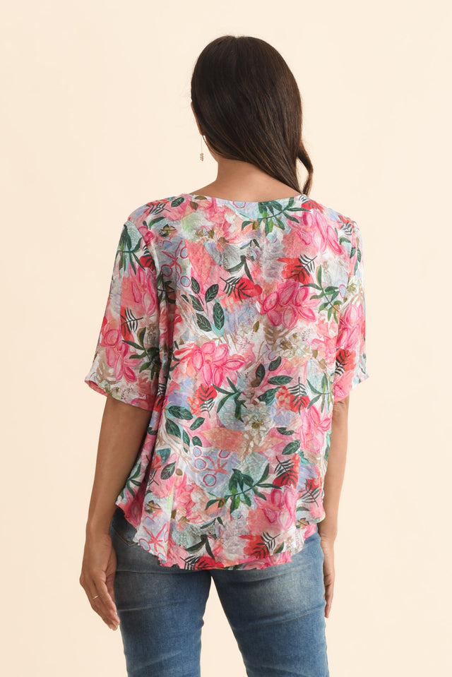 alt text|model:Cara image 6