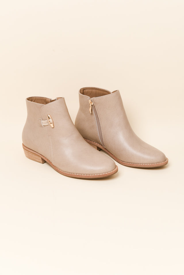 York Beige Leather Toggle Boot image 2