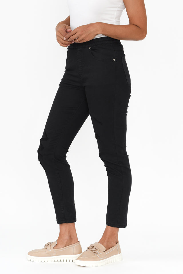 alt text|model:Cara image 6