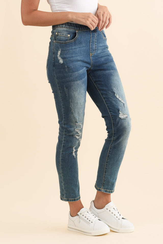 alt text|model:MJ image 3