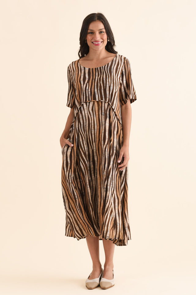 Zaelia Tan Zebra Crescent Dress,Full Body,Brunette model,alt text|model:Brontie image 6