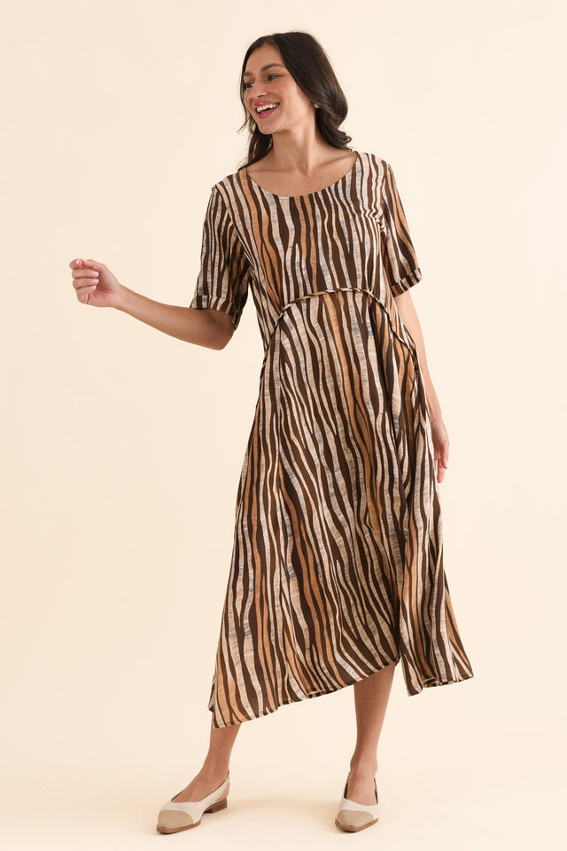 Zaelia Tan Zebra Crescent Dress,Full Body,Brunette model,alt text|model:Brontie image 2