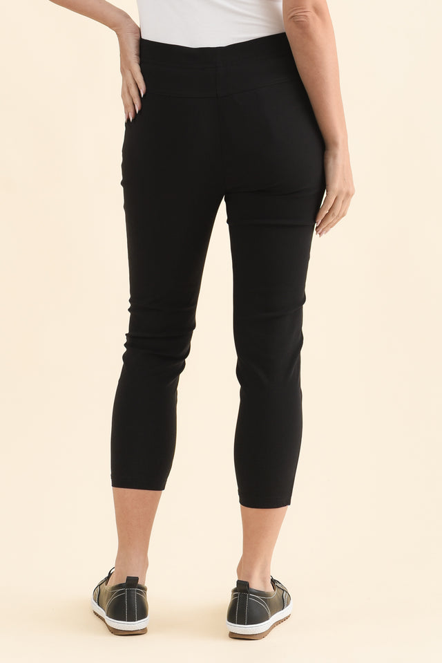 Zara Black Stretch Cropped Pants,Brunette model,alt text|model:MJ image 5