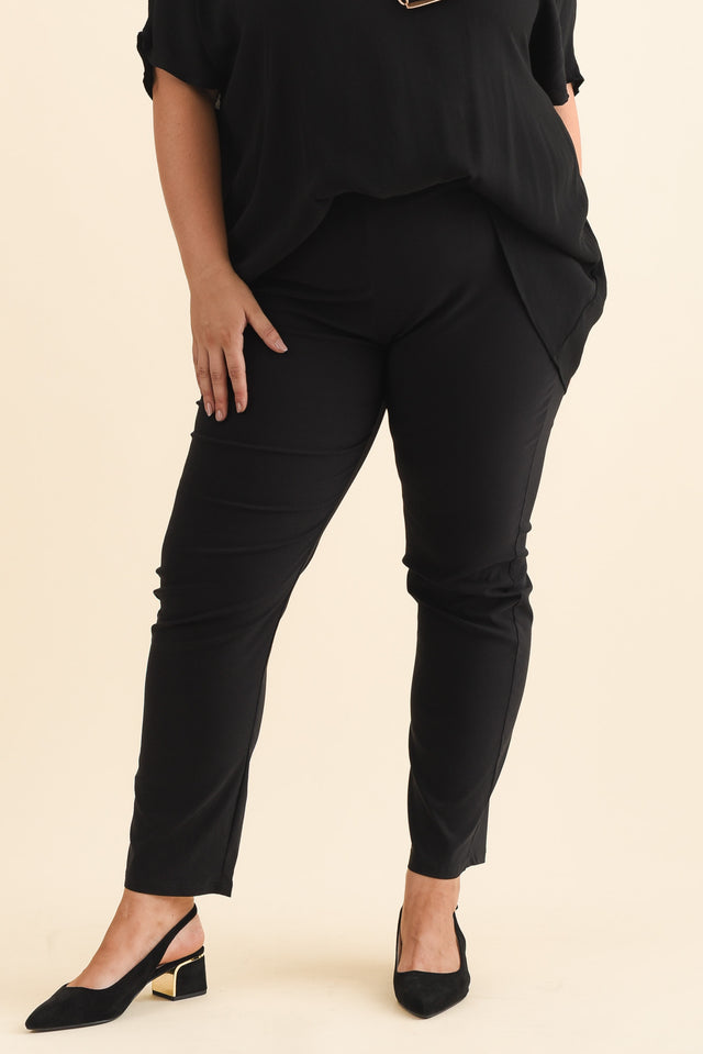 plus-size,curve-basics,curve-bottoms,plus-size-pants,plus-size-basic-bottoms,plus-size-winter-clothing,plus-size-work-edit,alt text|model:Gabby image 8