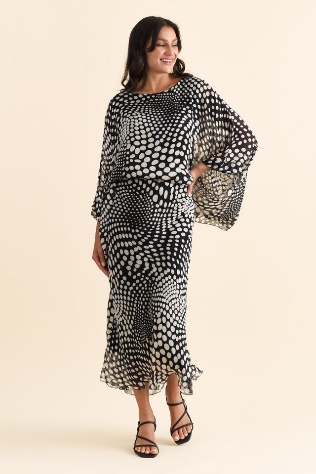 alt text|model:Brontie image 3