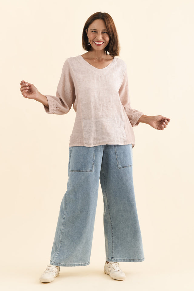 Ziola Pink Linen Cotton Top,Brunette model,alt text|model:Cara image 8