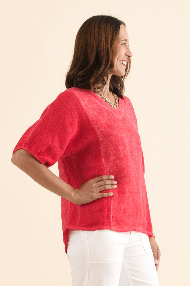 Ziola Red Linen Cotton Top,Side,Brunette model,alt text|model:Cara image 3