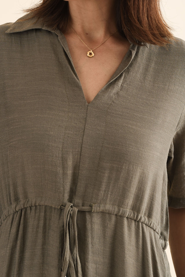 Zoya Khaki Pocket Tie Dress,Detail,Brunette model,alt text|model:Cara image 5