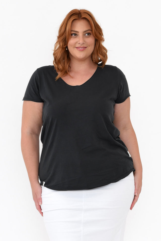 plus-size,curve-tops,plus-size-sleeved-tops,plus-size-cotton-tops,plus-size-basic-tops,curve-basics,facebook-new-for-you alt text|model:Caitlin;wearing:AU 16 / US 12