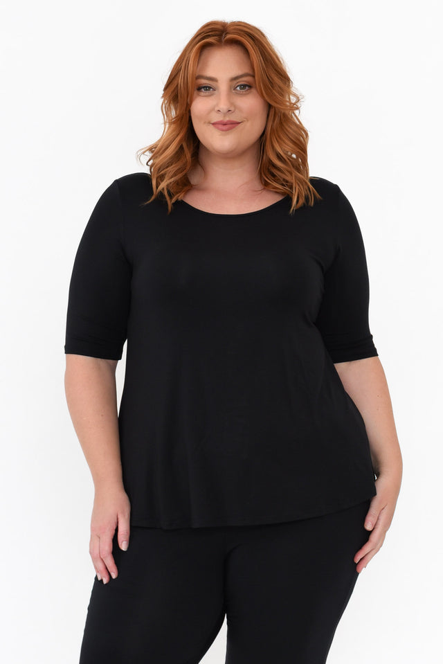 plus-size,curve-tops,plus-size-sleeved-tops,plus-size-basic-tops,curve-basics,facebook-new-for-you alt text|model:Caitlin;wearing:AU 18 / US 14