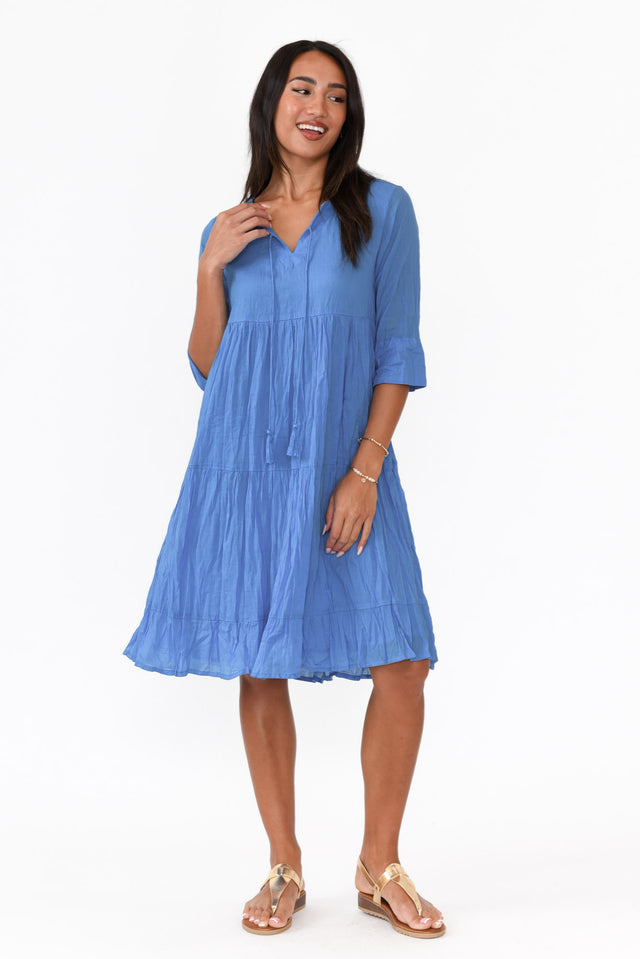 alt text|model:Demi image 6