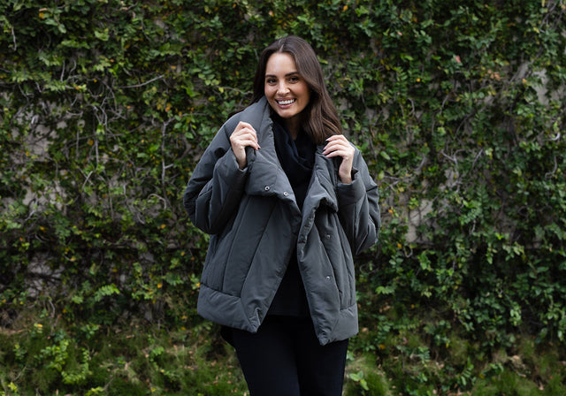 Your Guide to a Smart Casual Dress Code for Women