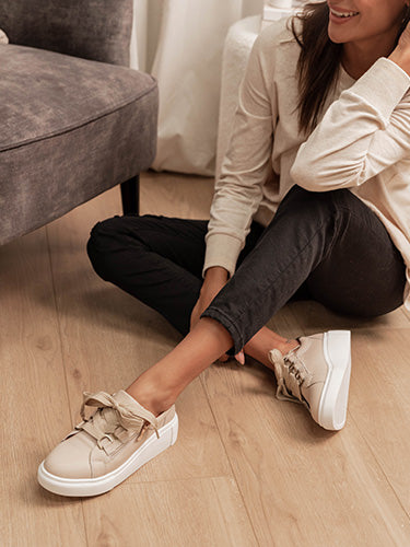 35 of the Chicest White-Sneaker Outfits | Who What Wear