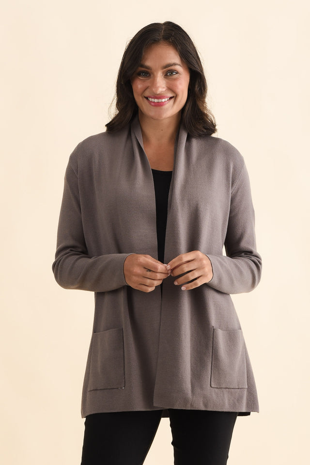 alt text|model:Brontie image 1