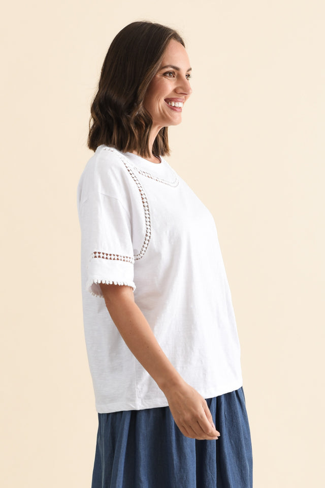 alt text|model:MJ image 4