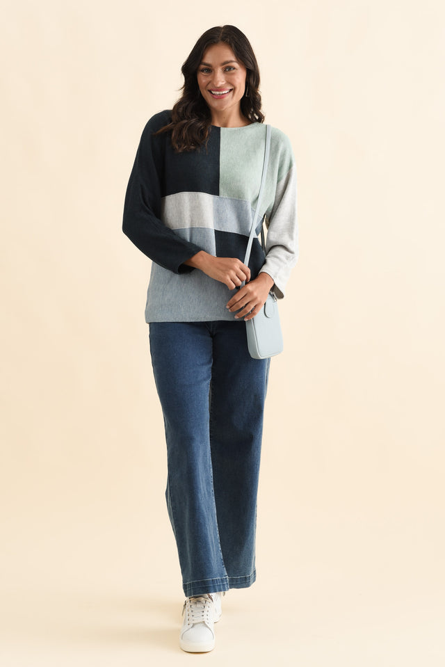 alt text|model:Brontie image 2