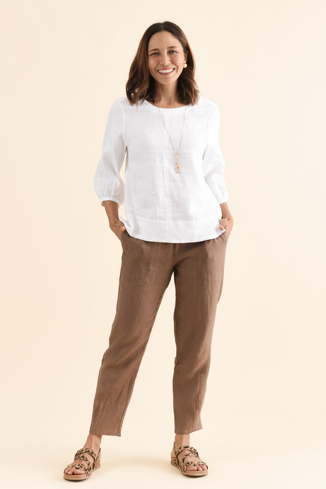 Addie White Linen Sleeved Top,Full Body,Brunette model,alt text|model:Cara image 6