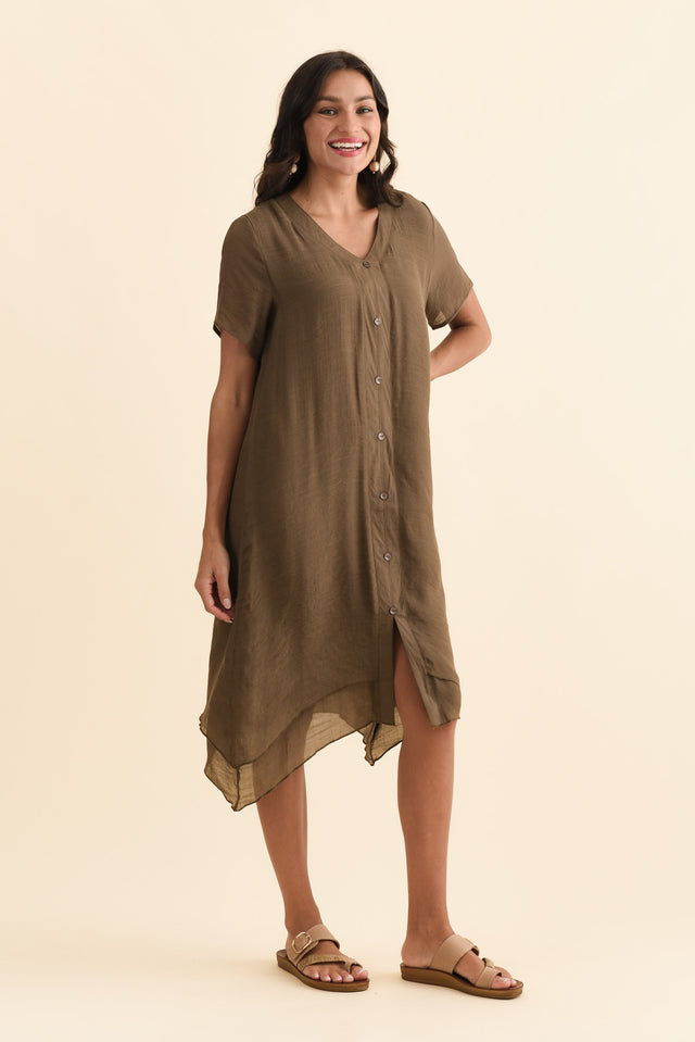 alt text|model:Brontie image 3