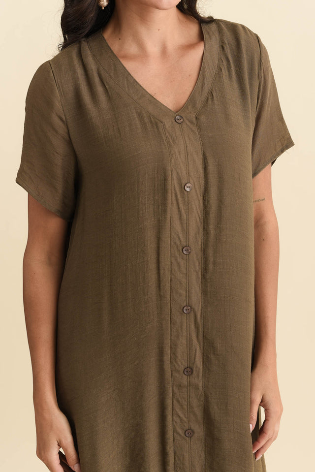 alt text|model:Brontie image 5