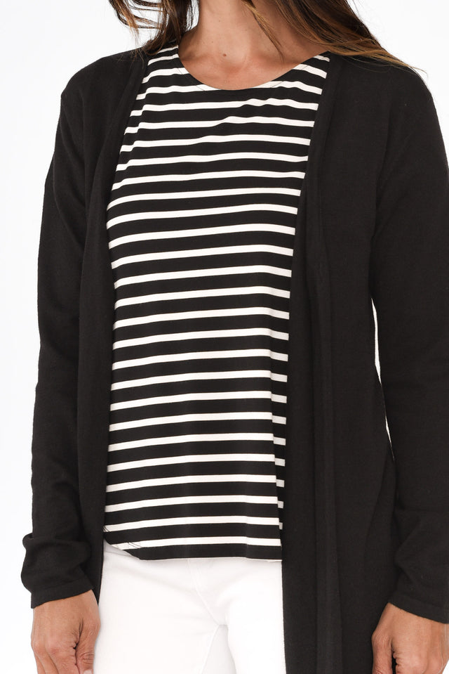 alt text|model:Cara image 6