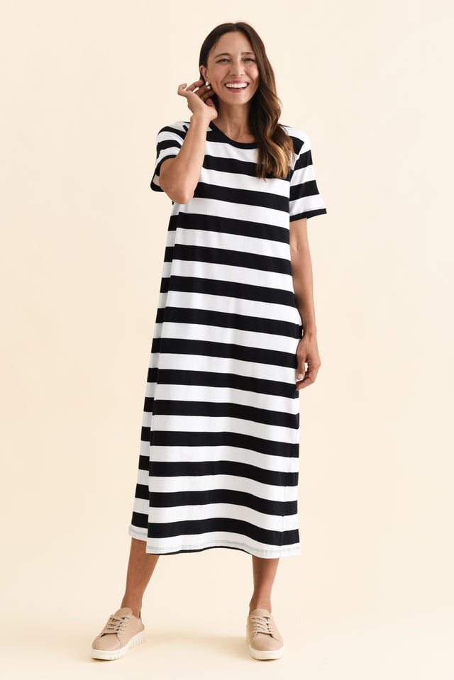 alt text|model:Cara image 7