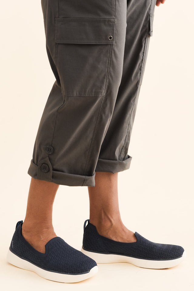 alt text|model:Cara image 7