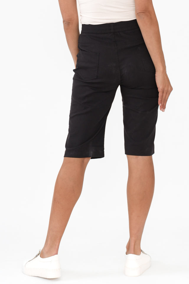 alt text|model:Cara image 5