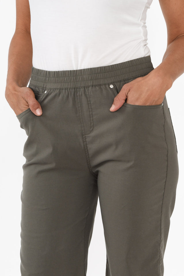 alt text|model:Cara image 7