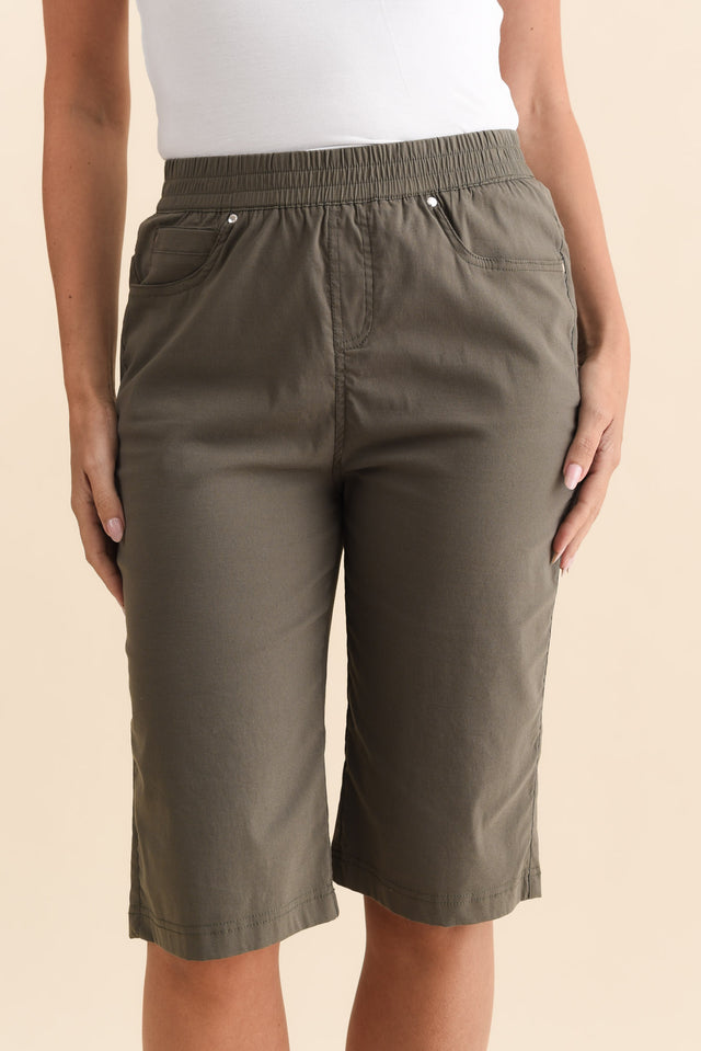 Air-Lite Olive Stretch Pocket Shorts,Brunette model,alt text|model:MJ image 7