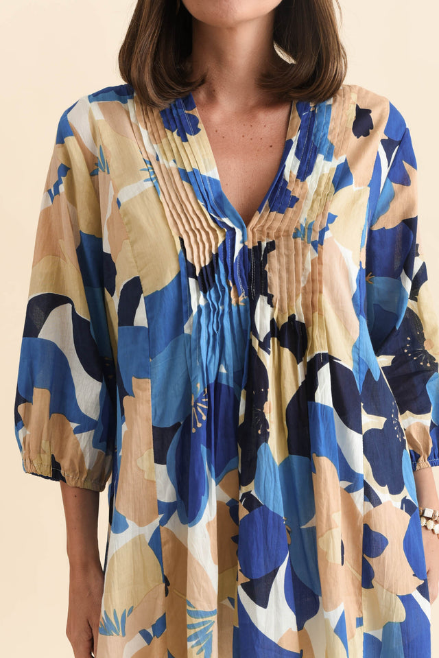 alt text|model:MJ image 6