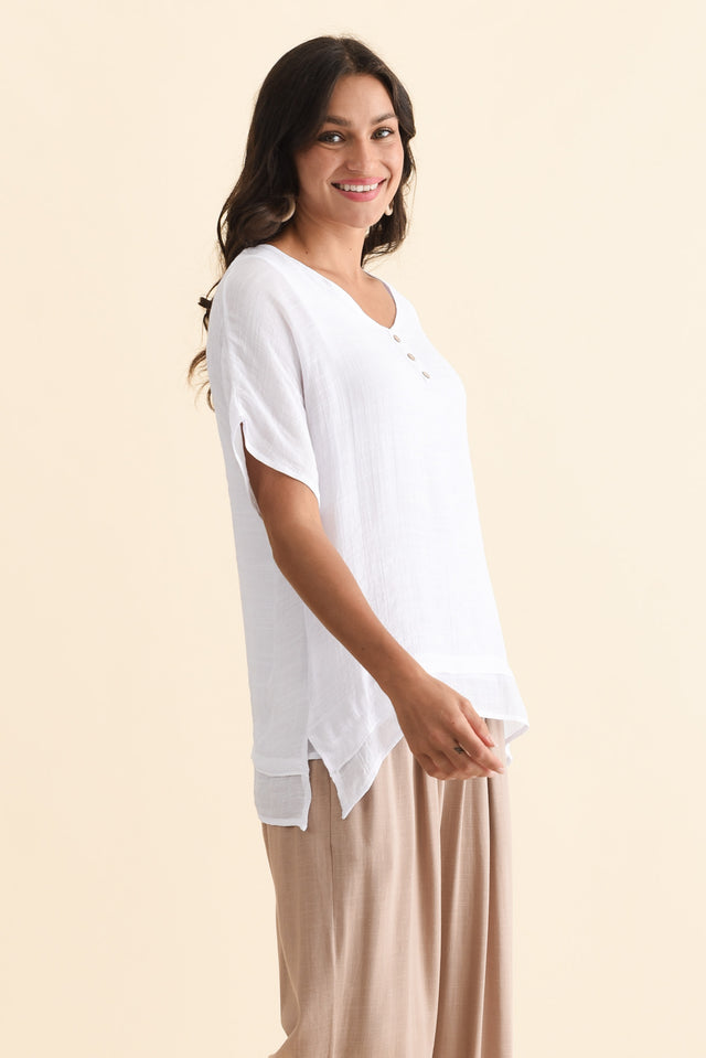 alt text|model:Brontie image 3