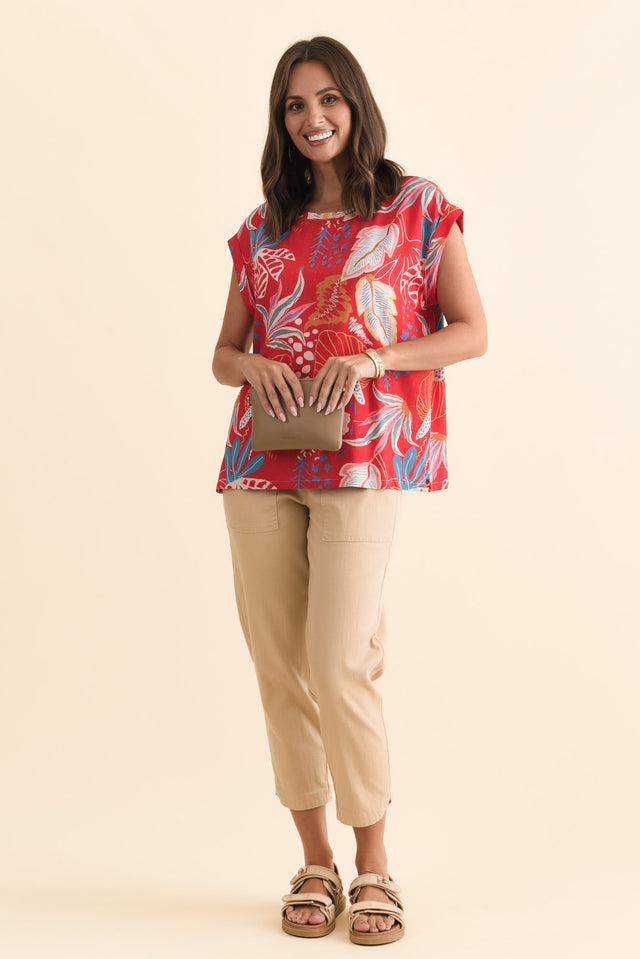Alta Red Foliage Linen Cotton Top,Brunette model,alt text|model:MJ image 7