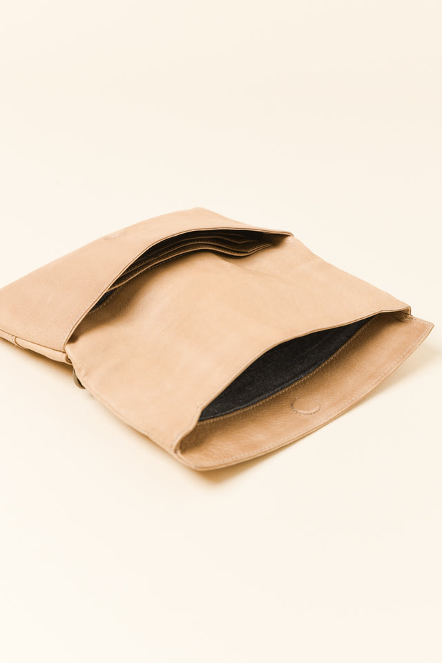 Aluka Natural Leather Bag image 3
