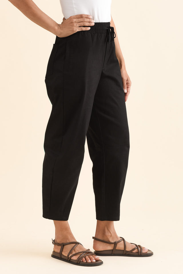 Andy Black Cotton Cropped Barrel Pants,Side,Brunette model,alt text|model:Cara image 3
