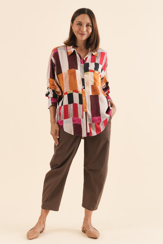 Andy Chocolate Cotton Cropped Barrel Pants,Full Body,Brunette model,alt text|model:Cara image 2