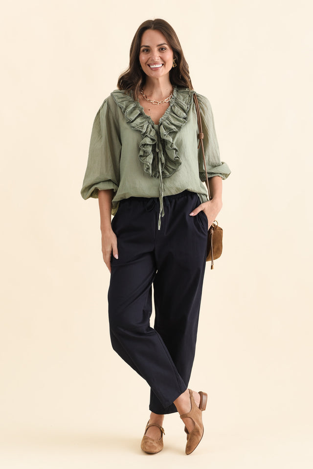 Andy Navy Cotton Barrel Pants,Brunette model,alt text|model:MJ image 3